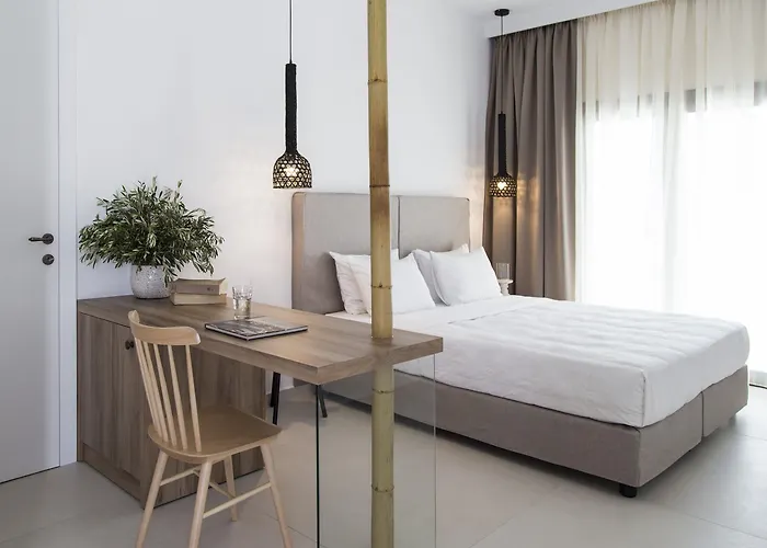 Bay Boutique 4* Ftelia (Mykonos)