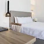 Bay Boutique Hotell Ftelia (Mykonos)