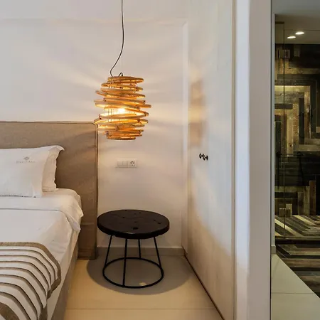 Bay Boutique Hotell Ftelia (Mykonos)